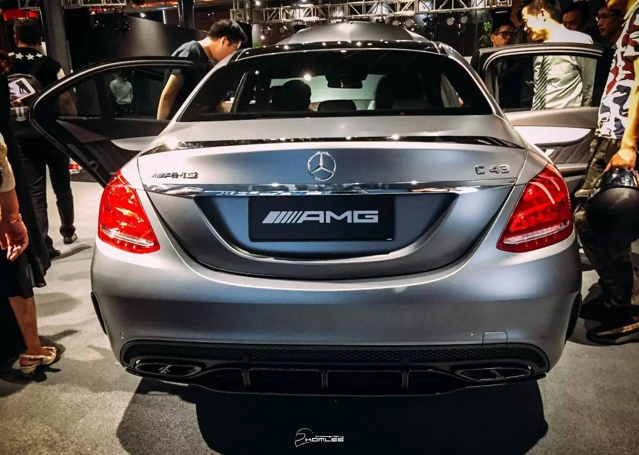 实拍丨来看看8月24日将上市的奔驰AMG C43