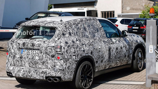 曝宝马新X5 M路试谍照 性能进一步提升