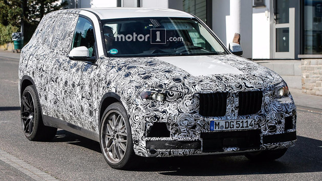 曝宝马新X5 M路试谍照 性能进一步提升