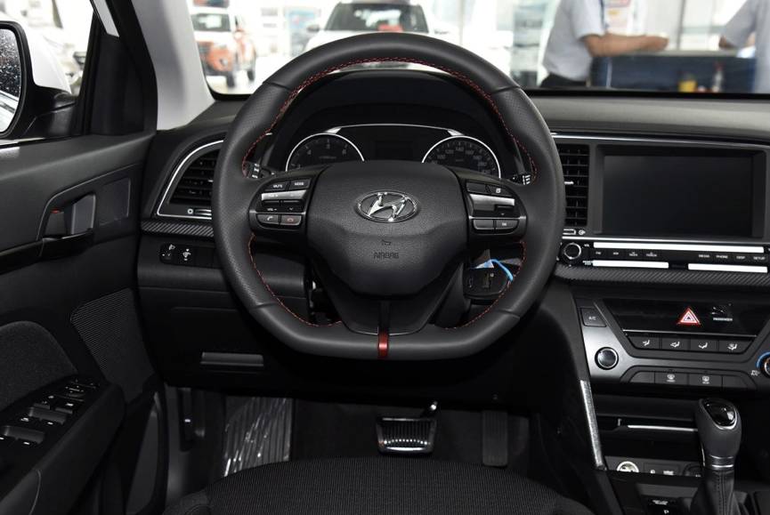 领动or卡罗拉，就像娶白羊or金牛做老婆