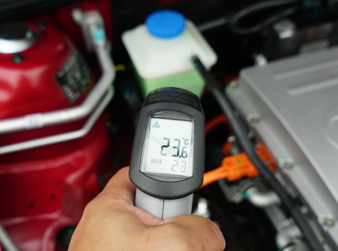 宋楠： 真400！首发EU400电动汽车的评测报告