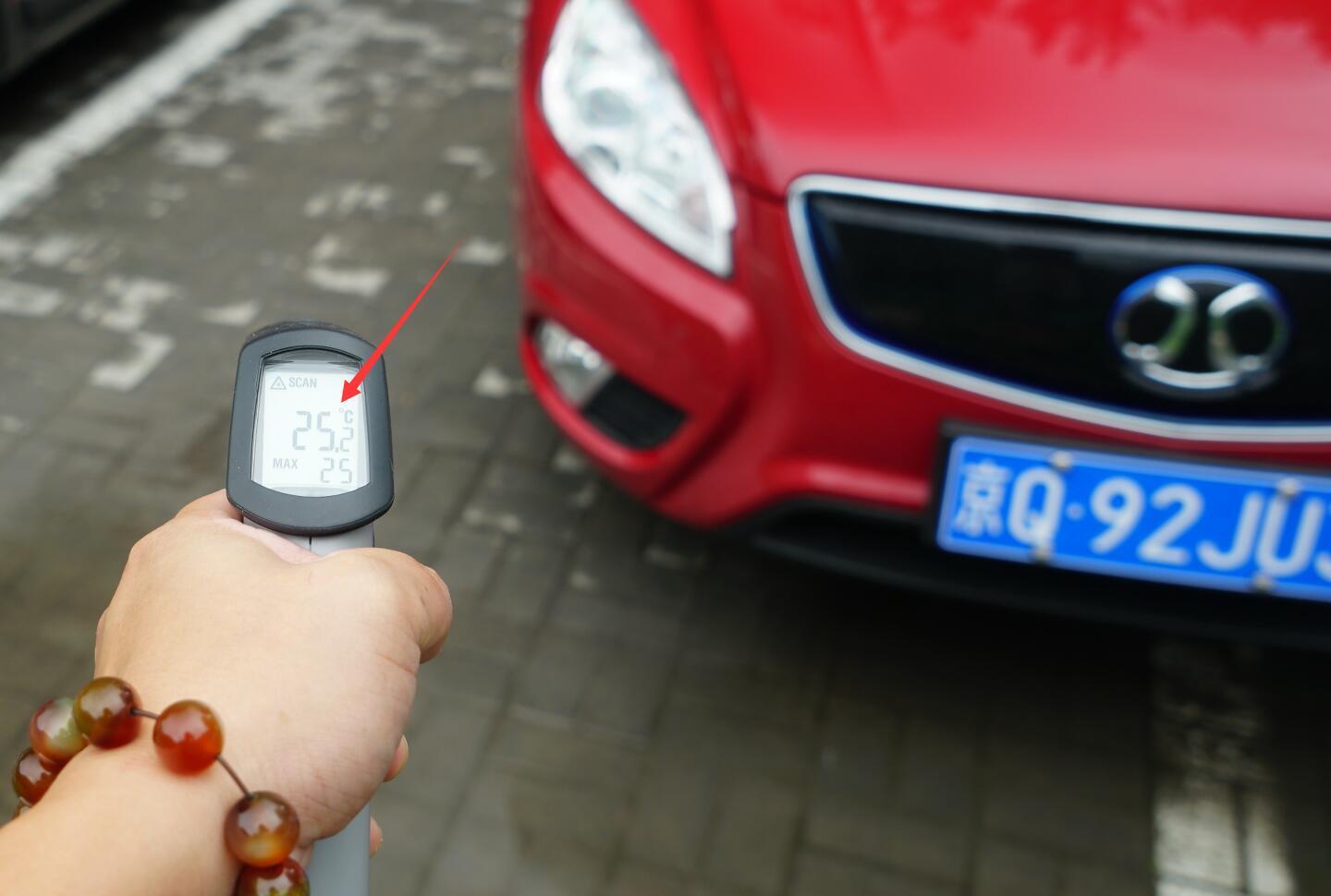 宋楠： 真400！首发EU400电动汽车的评测报告