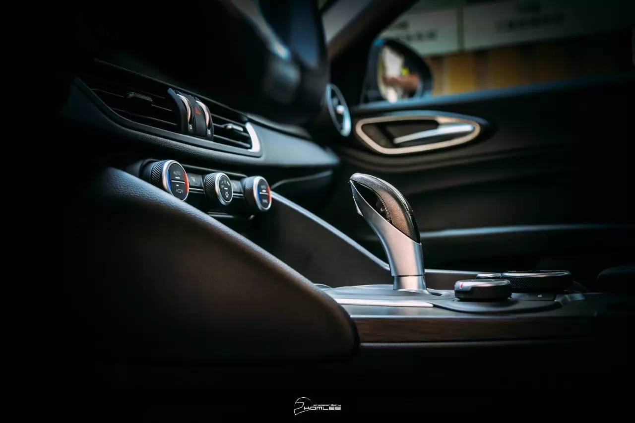 一如年少模样丨试Giulia