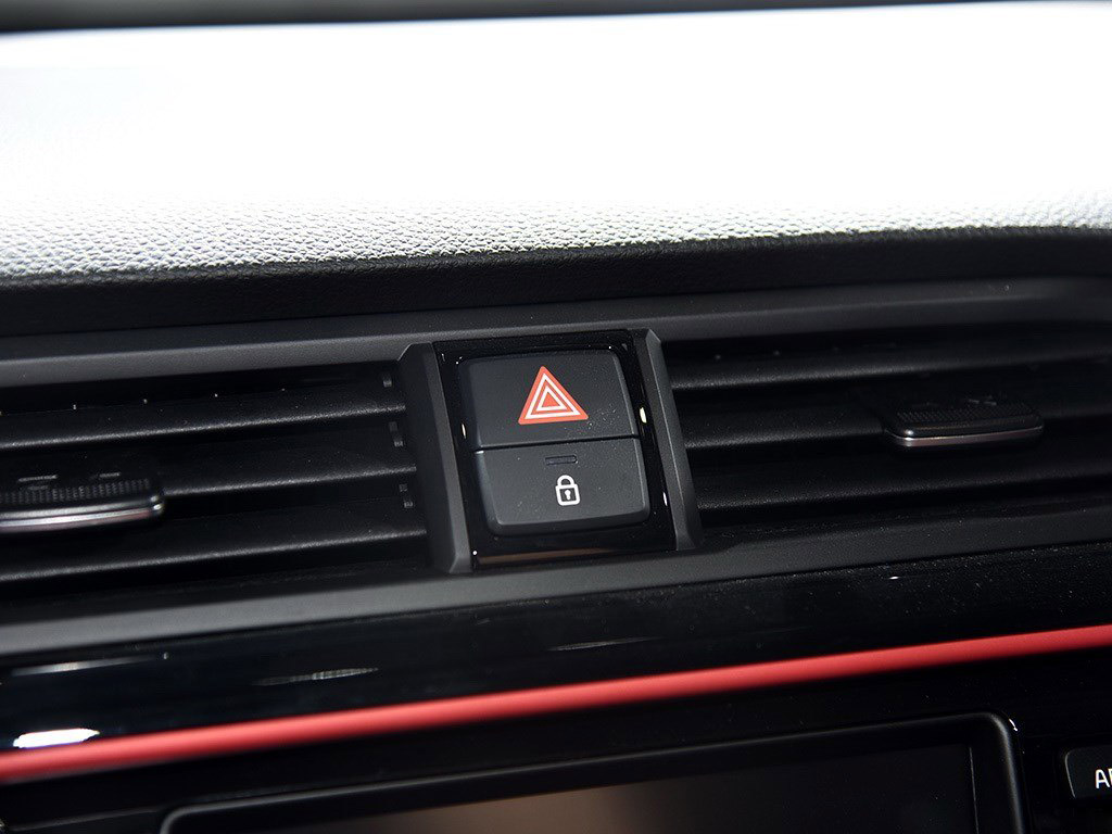 9月上市 起亚K2 CROSS更名为KX CROSS