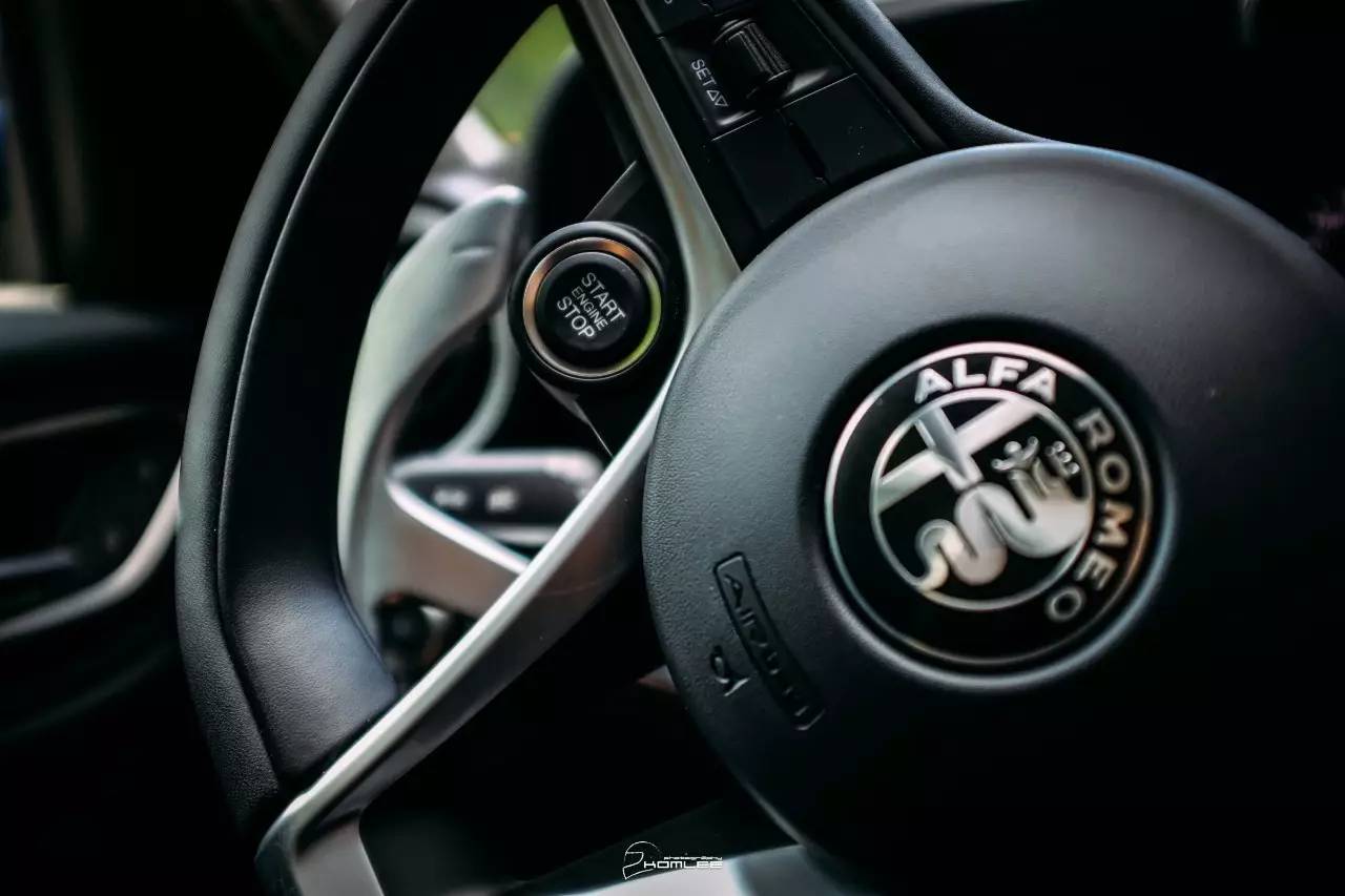 一如年少模样丨试Giulia