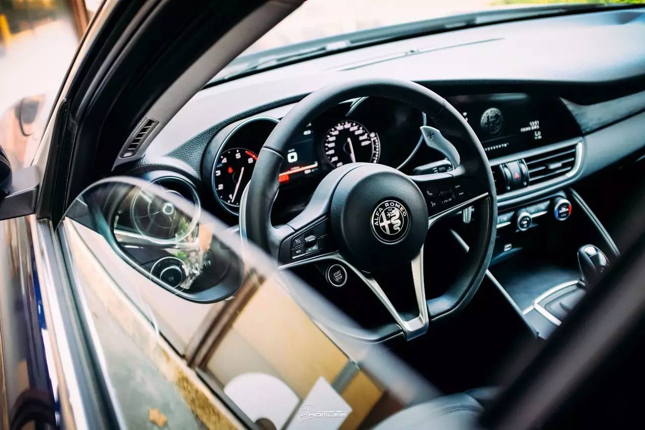 一如年少模样丨试Giulia