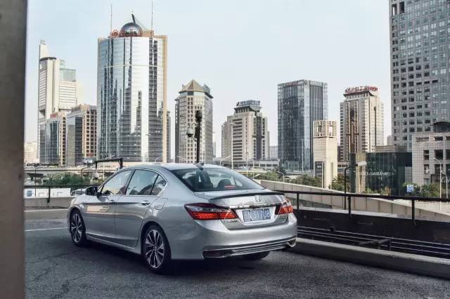 无悔的选择，看雅阁锐混动如何以实力打破偏见