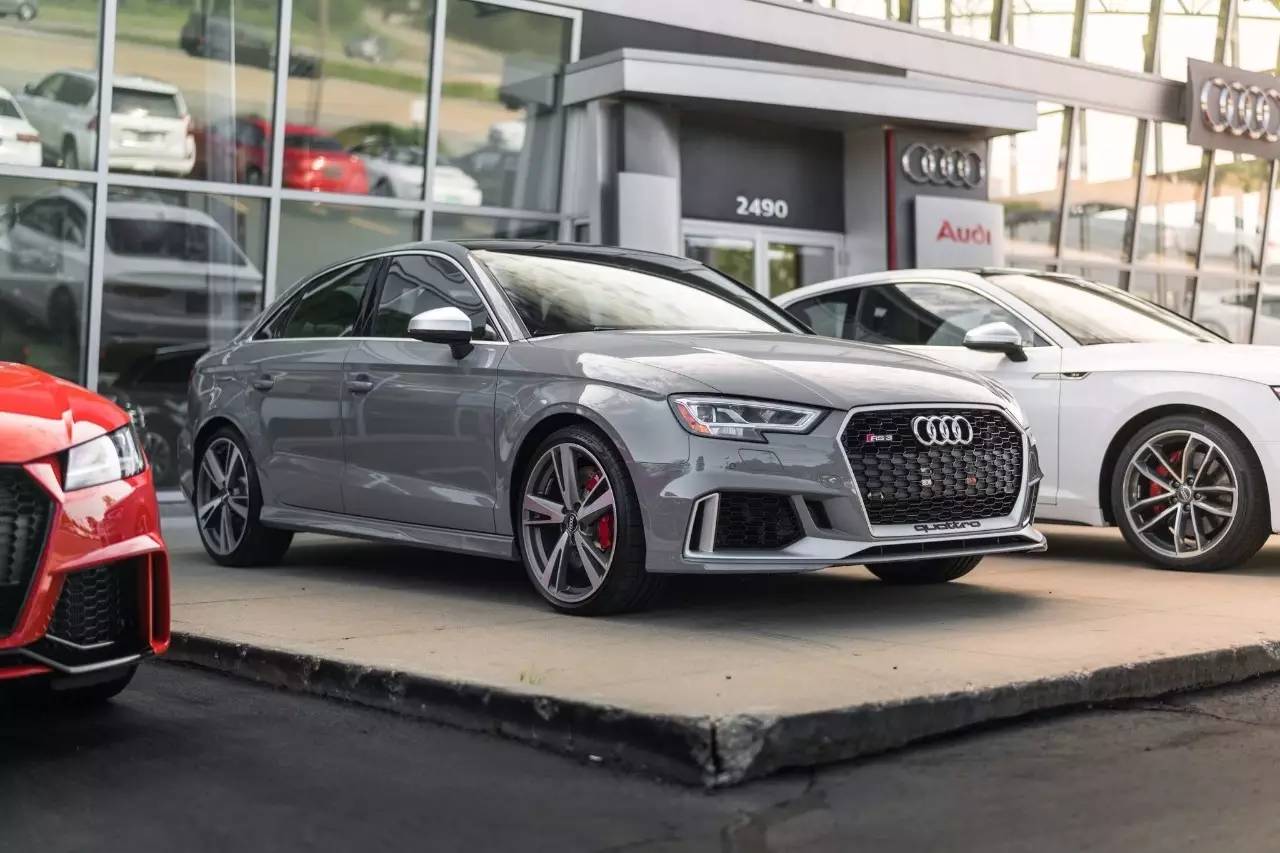 两厢可能更贵，如何选配一台个性化奥迪RS 3！