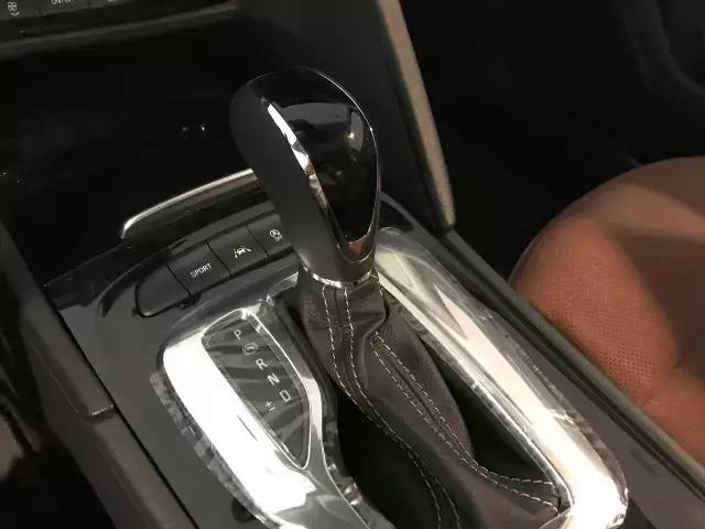 颜值提升，换了9AT的全新君威，上市10天有没有加价？