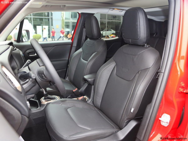 怕被国产车套路？来看看这四款动力爆棚的小SUV-图8