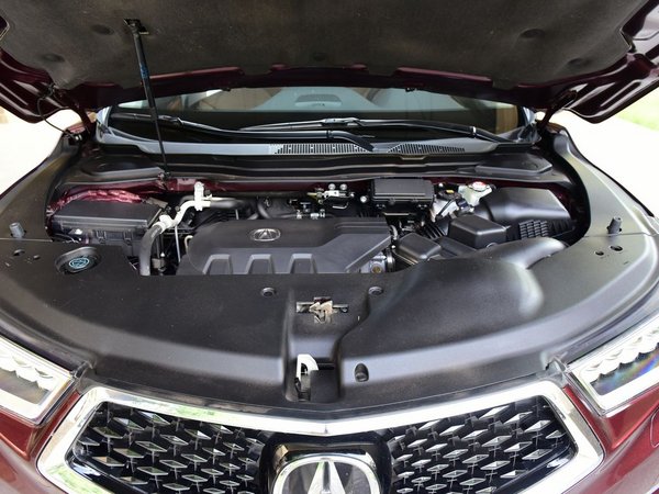 讴歌(进口)  3.0L 发动机舱