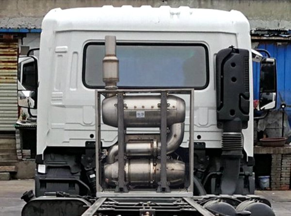 卡友快过来看看 这车是新款东风天锦吗