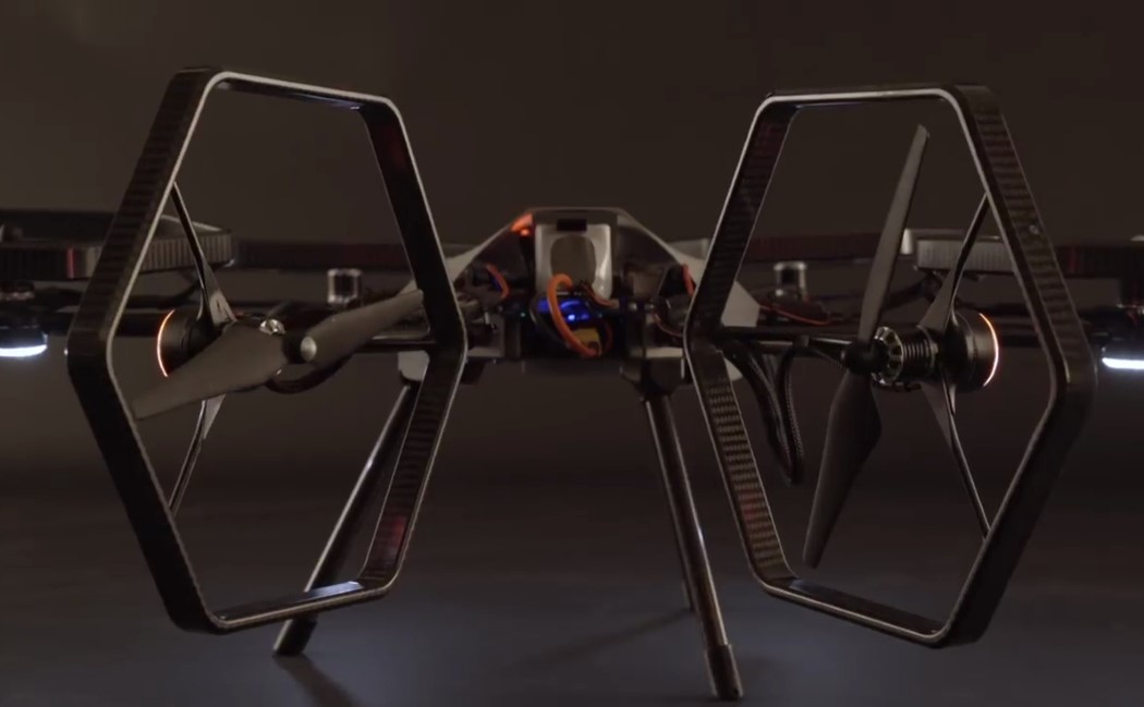 垂直起降还能翻滚 这台无人机可比战狼2里的酷多了