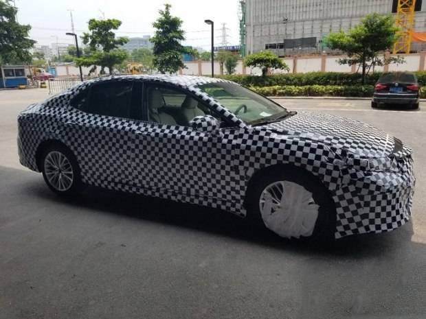 国产换代凯美瑞谍照曝光！谁还说这是大叔开的车？