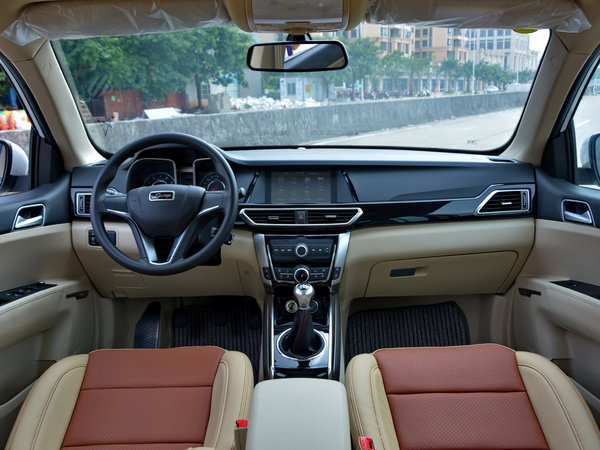 众泰  超值版 大中控全景