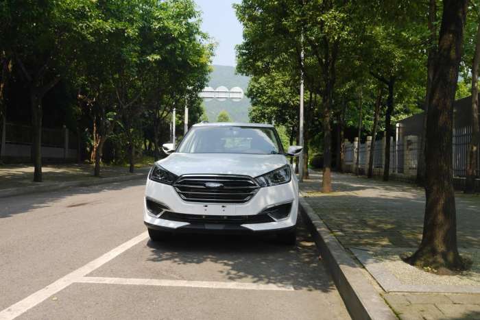 众泰紧凑型SUVT300，能否抢占宝骏510市场