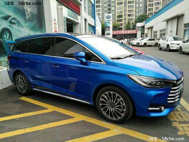 宋MAX插电式混动版内饰曝光 配备旋转屏