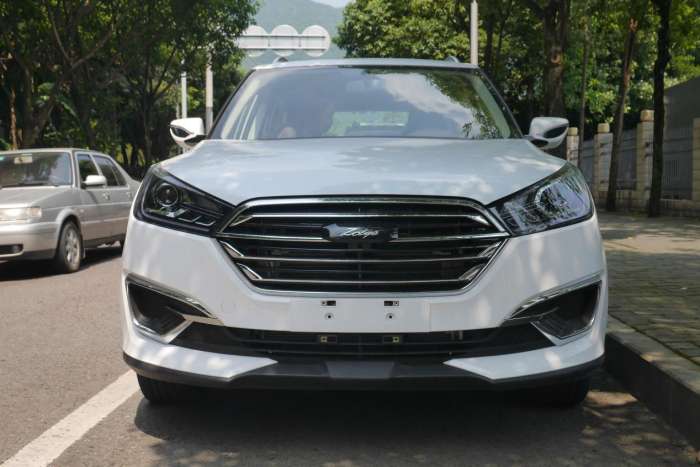 众泰紧凑型SUVT300，能否抢占宝骏510市场