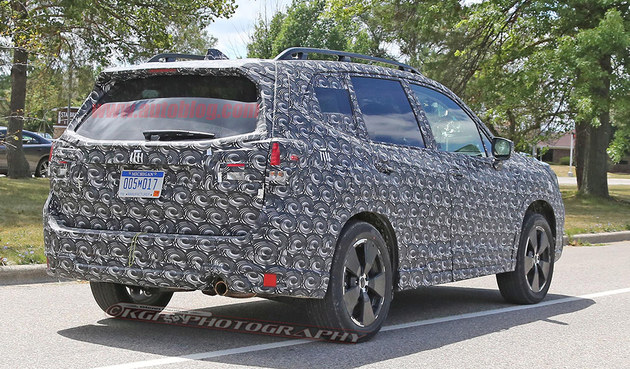 斯巴鲁全新森林人谍照曝光 或年底亮相