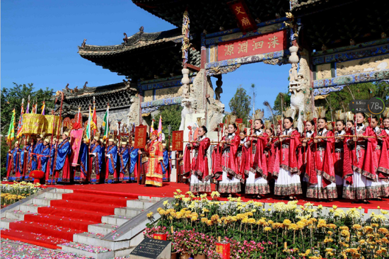 十一建水孔子文化节现场（图片来源：@红河日报）