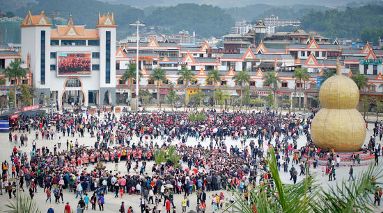 活动现场（图/胡扎倮）