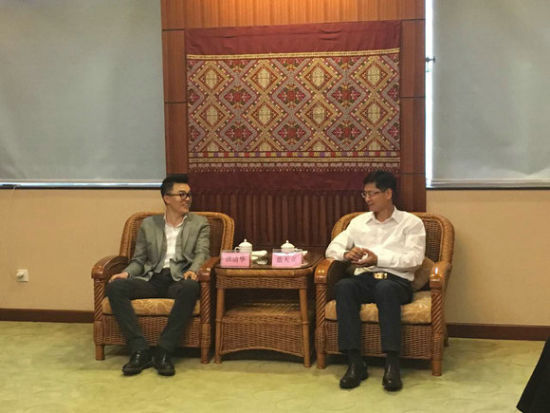 蓝天立副主席会见洪清华