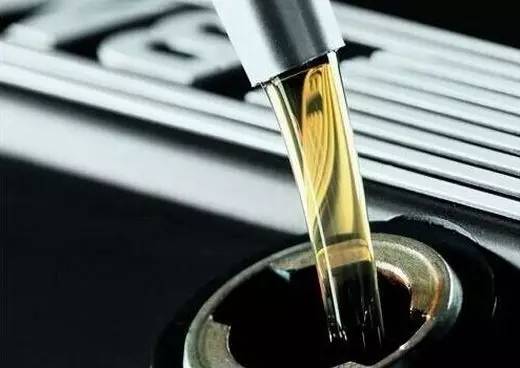 对于更换机油 你不得不知道的秘密~