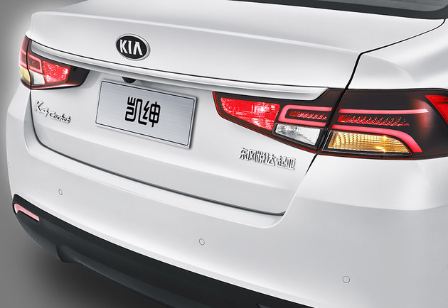 2017成都车展 东风悦达起亚凯绅外观曝光