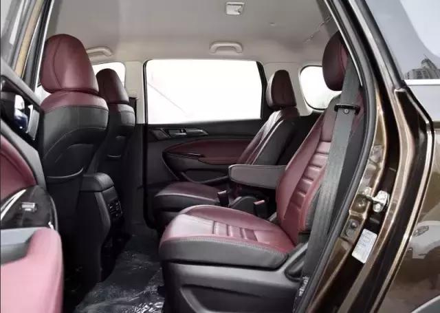 一台国产全新的SUV敢卖26万！凭什么？