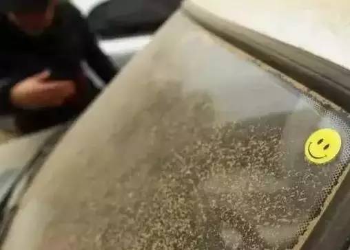 汽车挡风玻璃擦不干净？90%的人不知道该这么做！