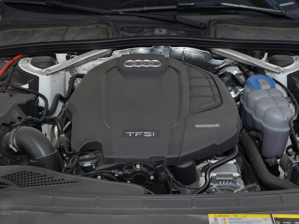 一汽奥迪  40 发动机