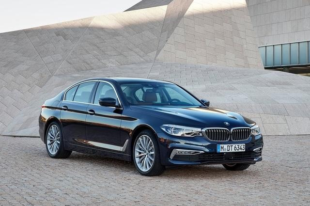 2017成都车展，宝马5携<a class=