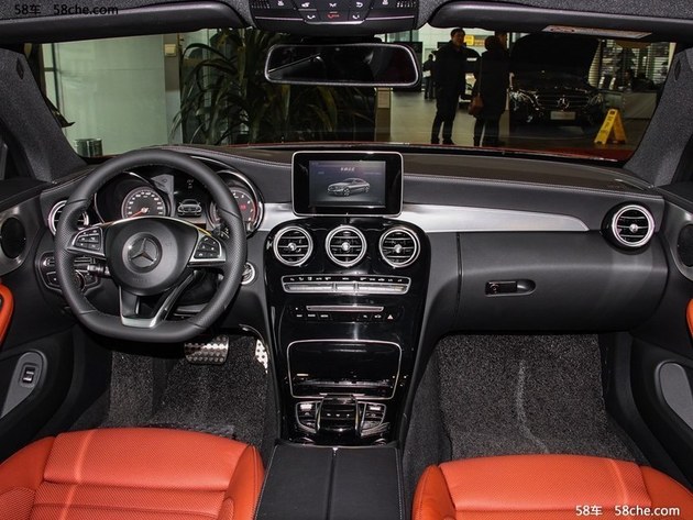 成都车展探馆 奔驰C300轿跑车特别版