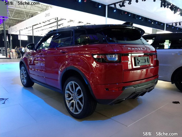 成都车展 2018款路虎揽胜极光搭最新动力