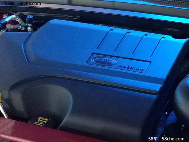 成都车展 2018款路虎揽胜极光搭最新动力