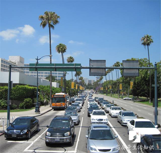 汽车天窗竟然有这6大妙用，千万不要浪费了！