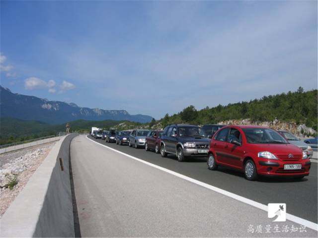 汽车天窗竟然有这6大妙用，千万不要浪费了！