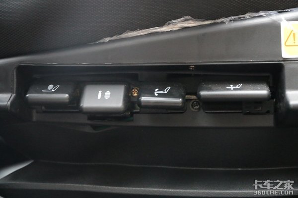 解放卡车都见过 但谁见过它的'阅车式'