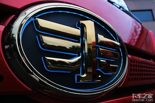 解放卡车都见过 但谁见过它的'阅车式'