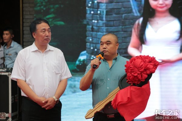 解放卡车都见过 但谁见过它的'阅车式'