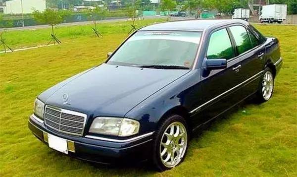 百年世家里的“小鲜肉”，奔驰C级逆袭史