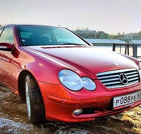 百年世家里的“小鲜肉”，奔驰C级逆袭史