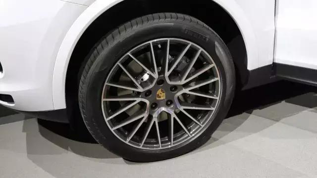 保时捷全新卡宴发布！众泰皮尺部还有5秒到达战场！