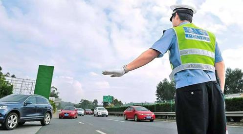 行车安全受重视，行车记录仪普及成为市场必然