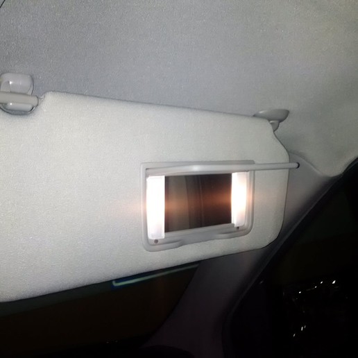 孤独的飞行员——本田Pilot。