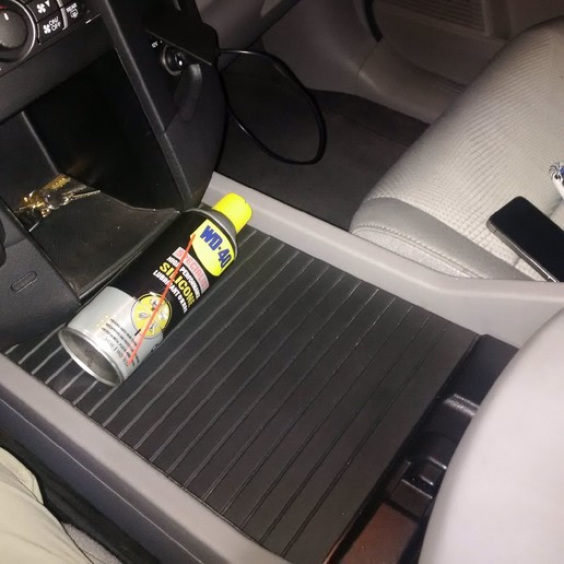 孤独的飞行员——本田Pilot。