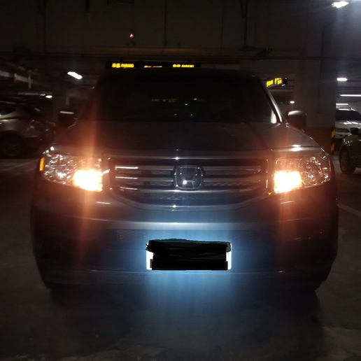 孤独的飞行员——本田Pilot。