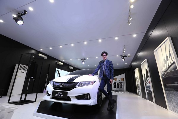 薛之谦玩Freestyle做店长 要在全国多城开快闪店-图2