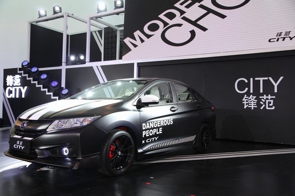 薛之谦玩Freestyle做店长 要在全国多城开快闪店-图4