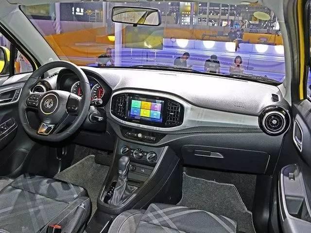 名爵3靠这黑科技结束本田飞度时代，提前开启自主国民神车时代